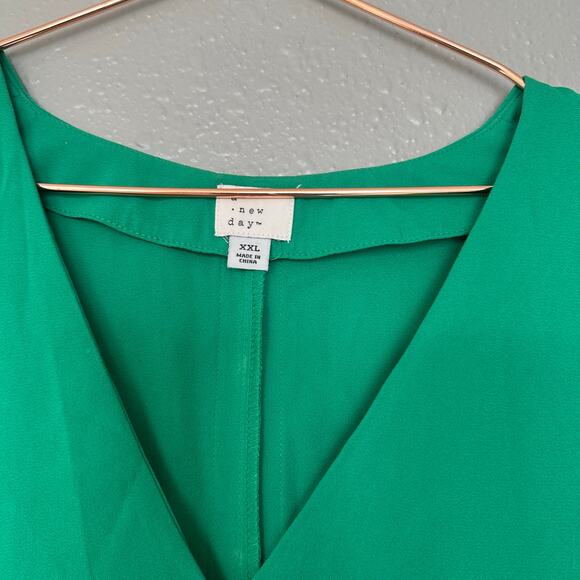 A New Day Green V-Neck Short Sleeve Dress - Size XXL - Picture 2 of 6